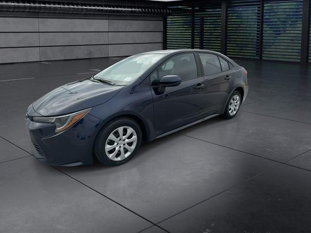 Toyota Corolla Le - Thumbnail 5