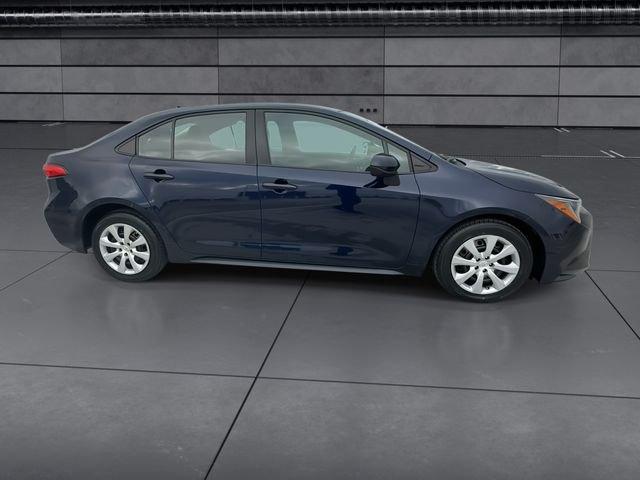 Toyota Corolla Le - Thumbnail 10