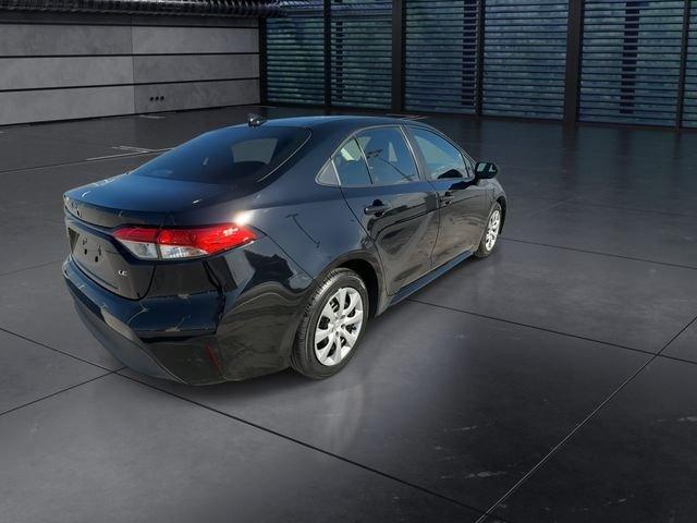 Toyota Corolla Le - Thumbnail 9