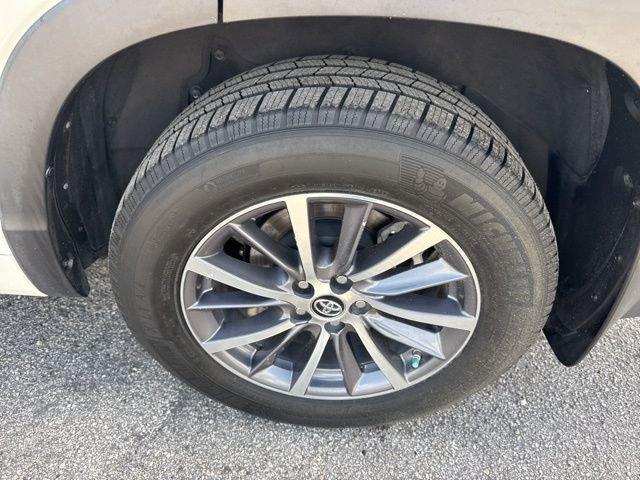 Toyota Highlander Xle - Thumbnail 16