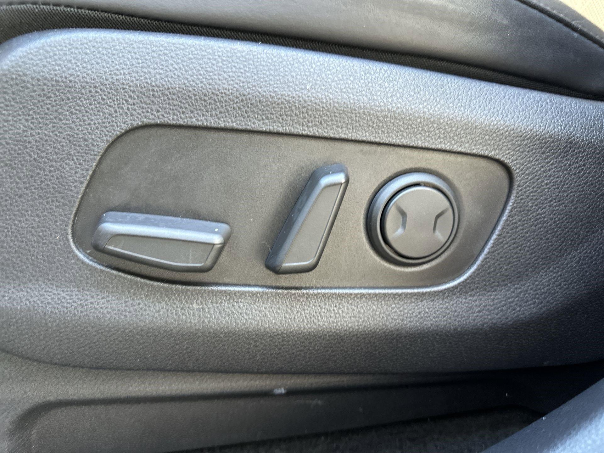 Kia Carnival Lx - Thumbnail 15