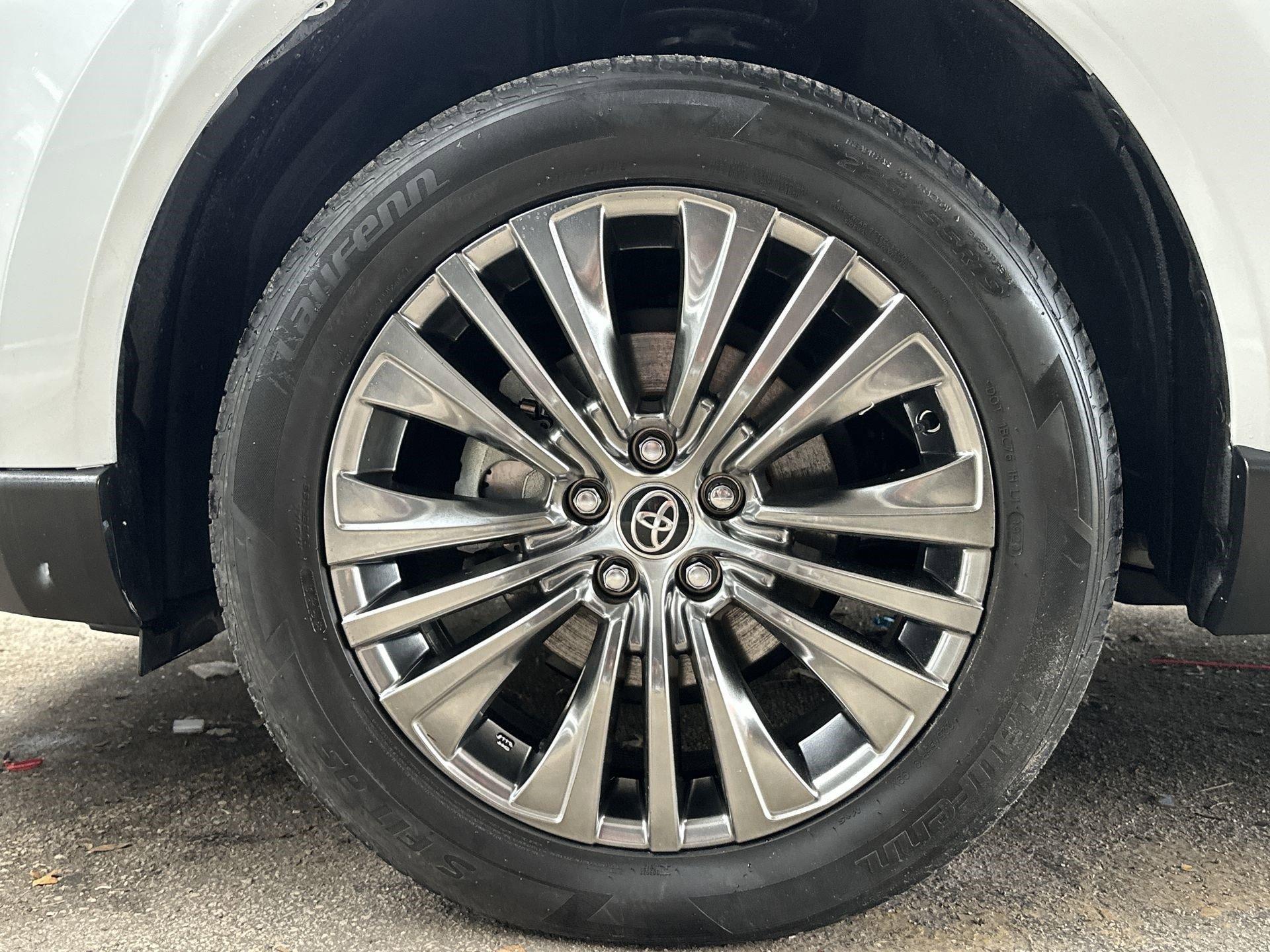 Toyota Venza Xle - Thumbnail 19