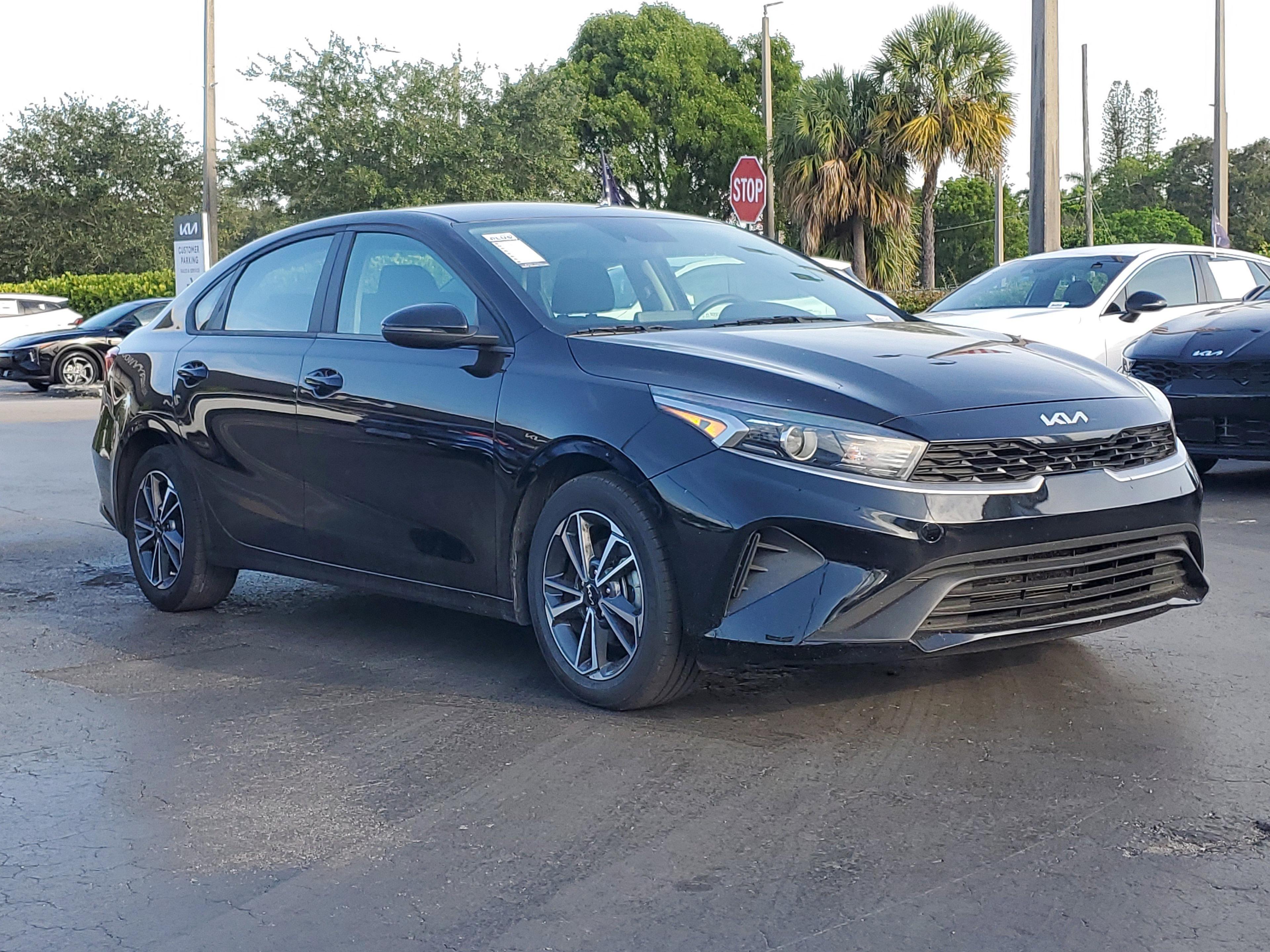 Kia Forte Lxs - Thumbnail 2