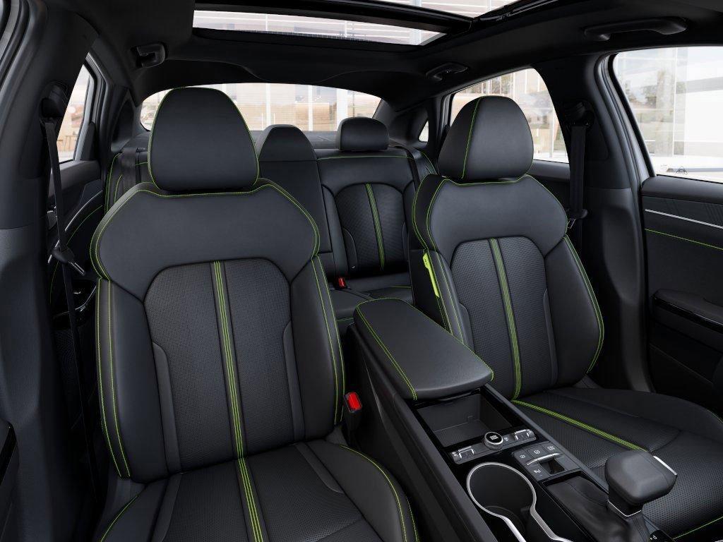 Kia K5 Gt - Thumbnail 16