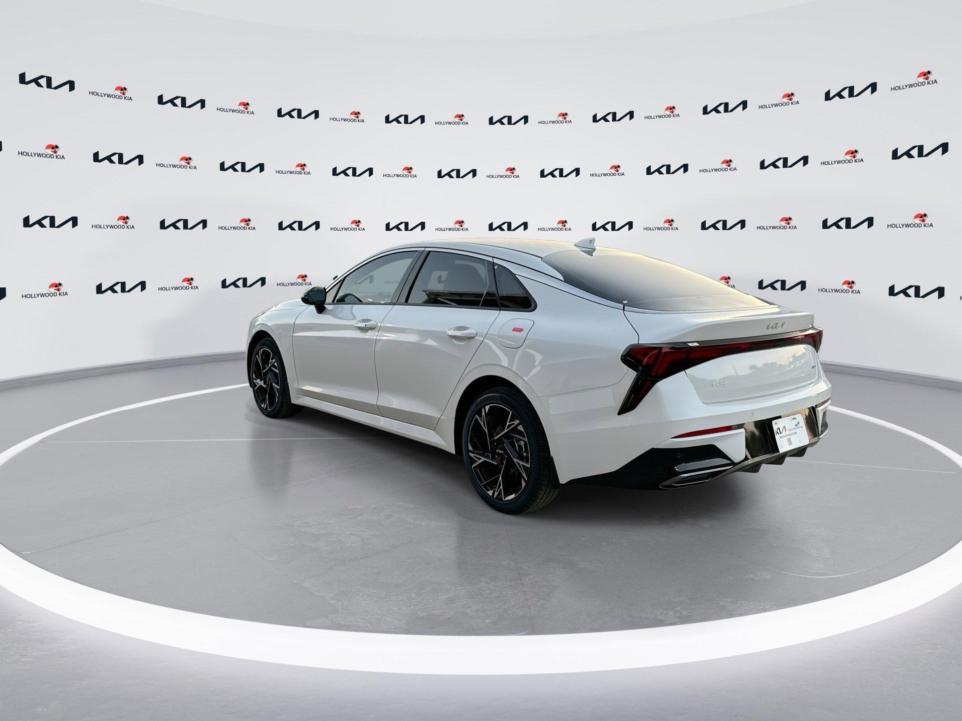 Kia K5 Gt-Line - Thumbnail 7