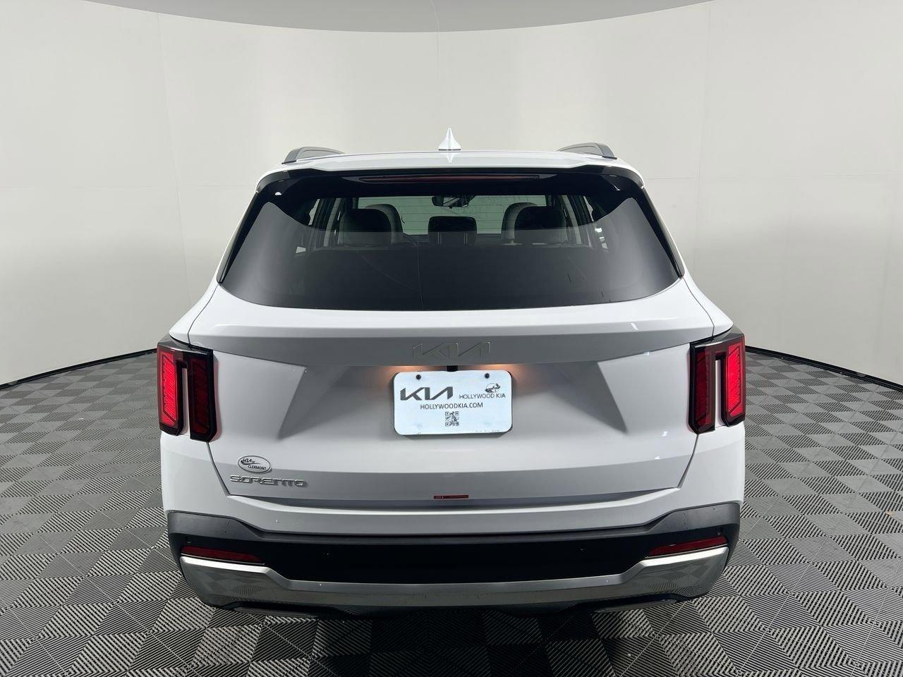 Kia Sorento S - Thumbnail 8