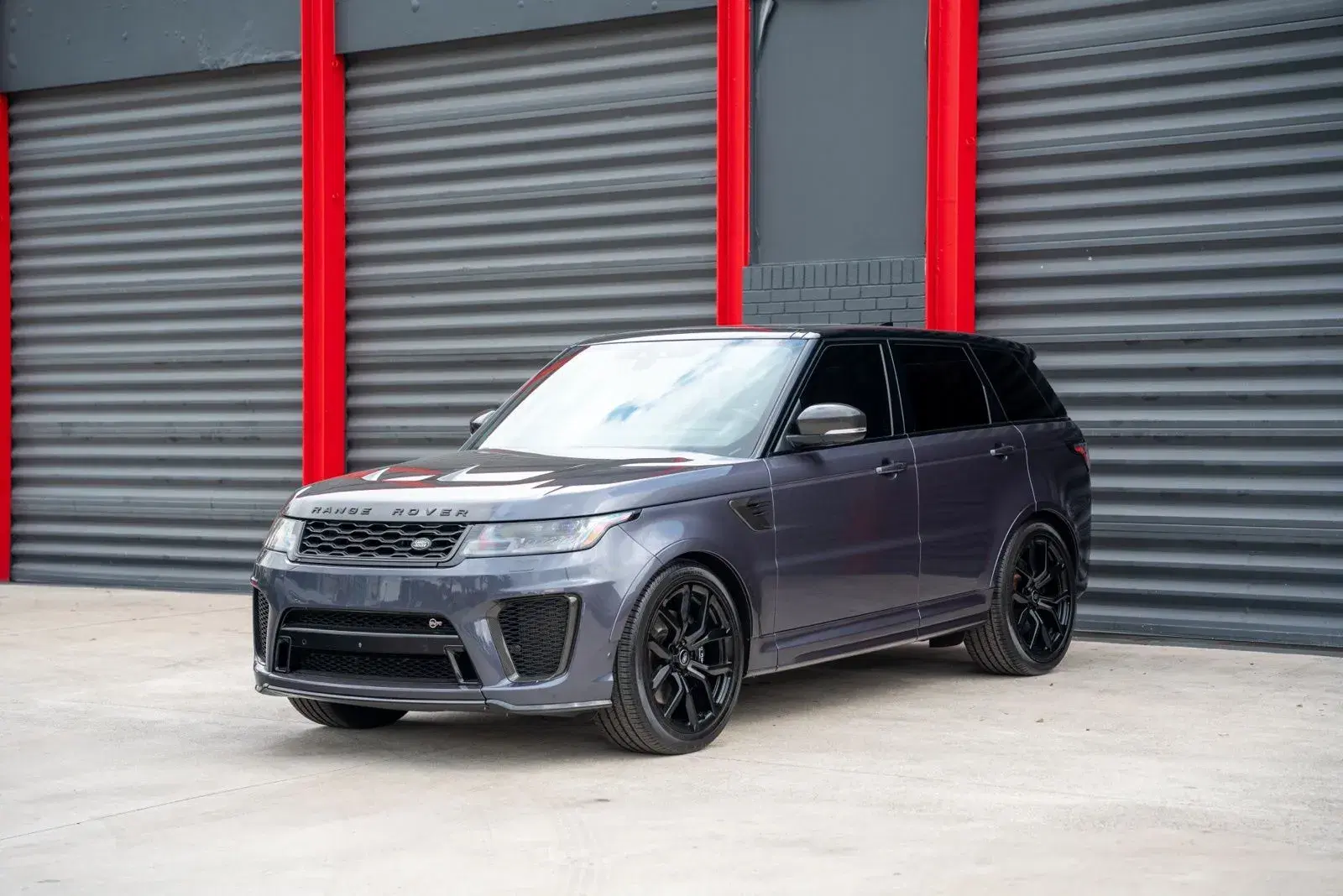 Land Rover Range Rover Sport Svr - View 1