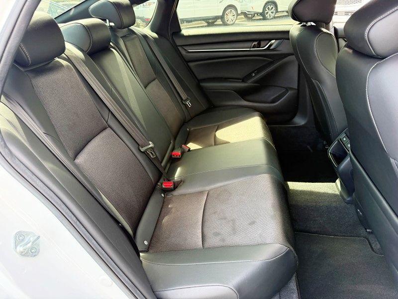 Honda Accord Sedan Sport - Thumbnail 16