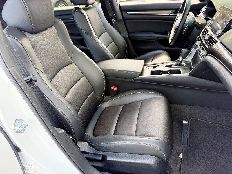 Honda Accord Sedan Sport - Thumbnail 17