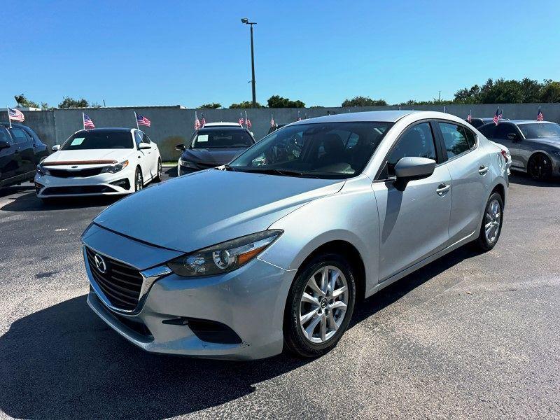 Mazda Mazda3 4-Door Touring - Thumbnail 10