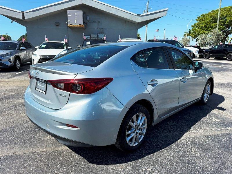 Mazda Mazda3 4-Door Touring - Thumbnail 6