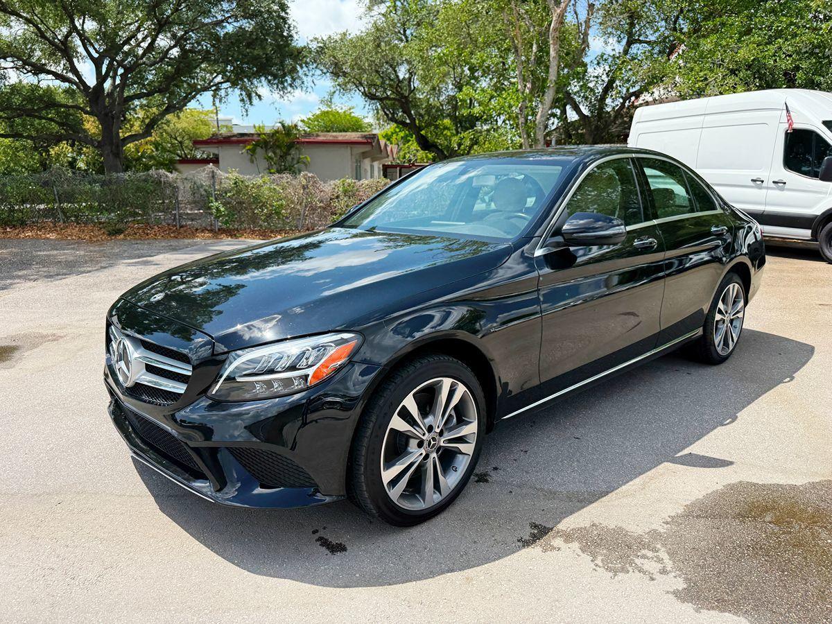 Mercedes-Benz C 300 4Matic Sedan - Thumbnail 10