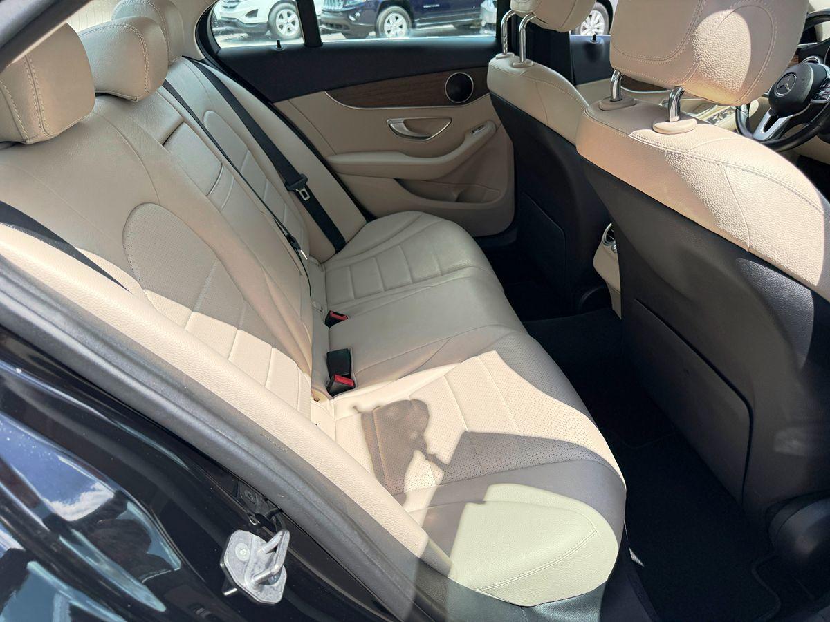 Mercedes-Benz C 300 4Matic Sedan - Thumbnail 16