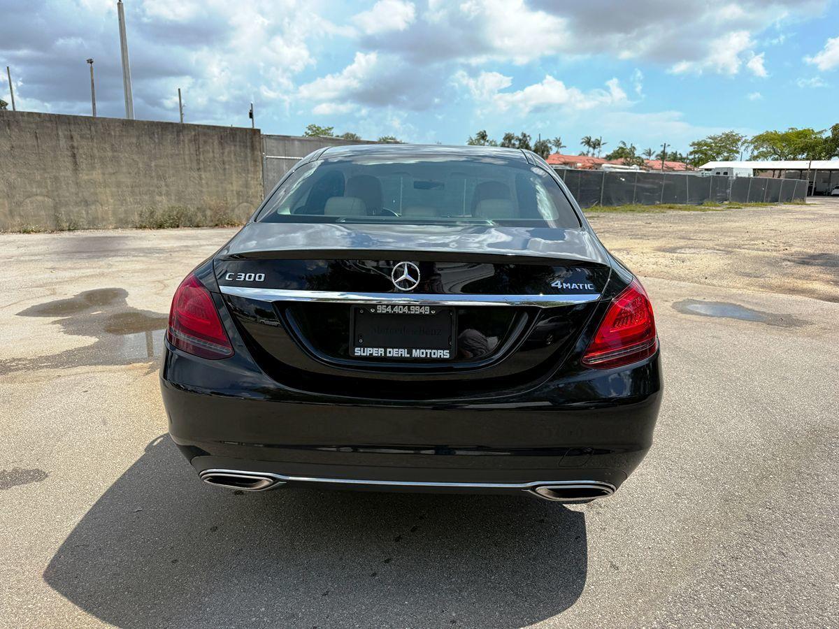 Mercedes-Benz C 300 4Matic Sedan - Thumbnail 7