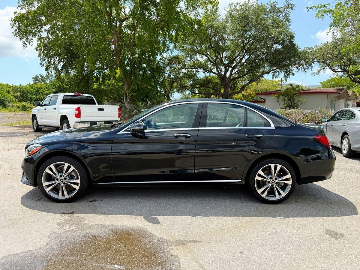 Mercedes-Benz C 300 4Matic Sedan - Thumbnail 9