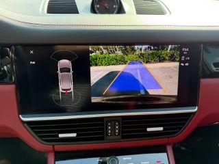 Porsche Cayenne - Thumbnail 6