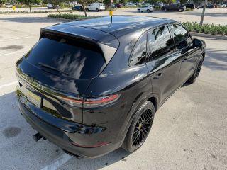 Porsche Cayenne - Thumbnail 16