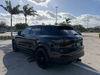 Porsche Cayenne - Thumbnail 11