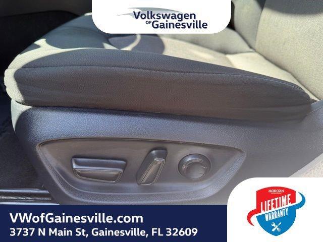 Toyota Camry Le Awd - Thumbnail 17