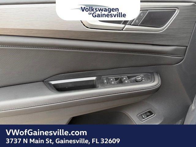 Volkswagen Atlas Cross Sport 2.0T Se W/Technology Fwd Sport Utility - Thumbnail 13