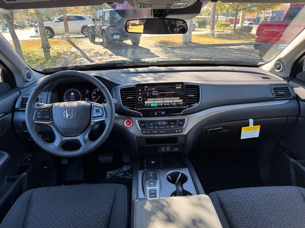 Honda Ridgeline Sport - Thumbnail 10