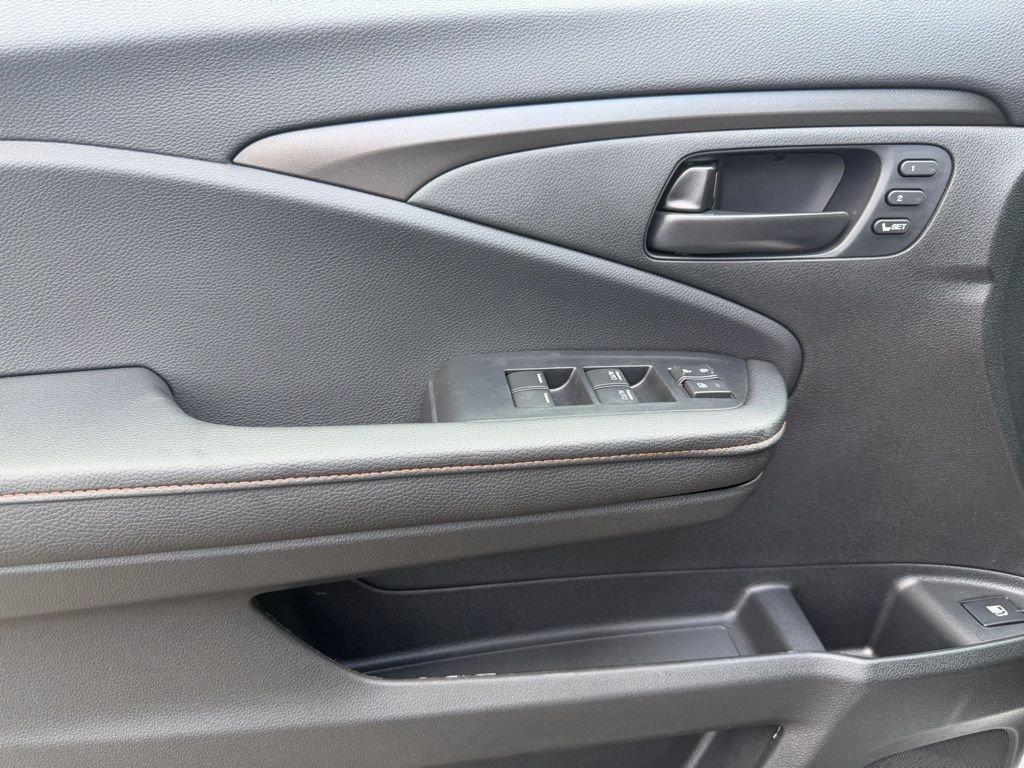 Honda Ridgeline Trailsport - Thumbnail 12