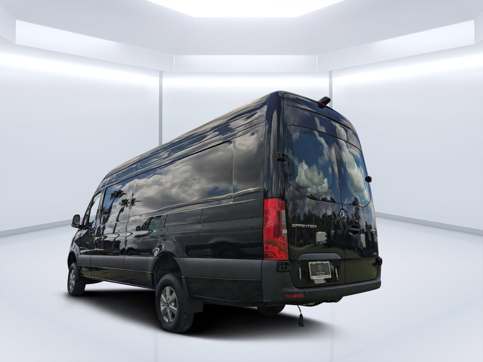 Mercedes-Benz Sprinter Cargo Van Van 170 Wb Awd - Thumbnail 6