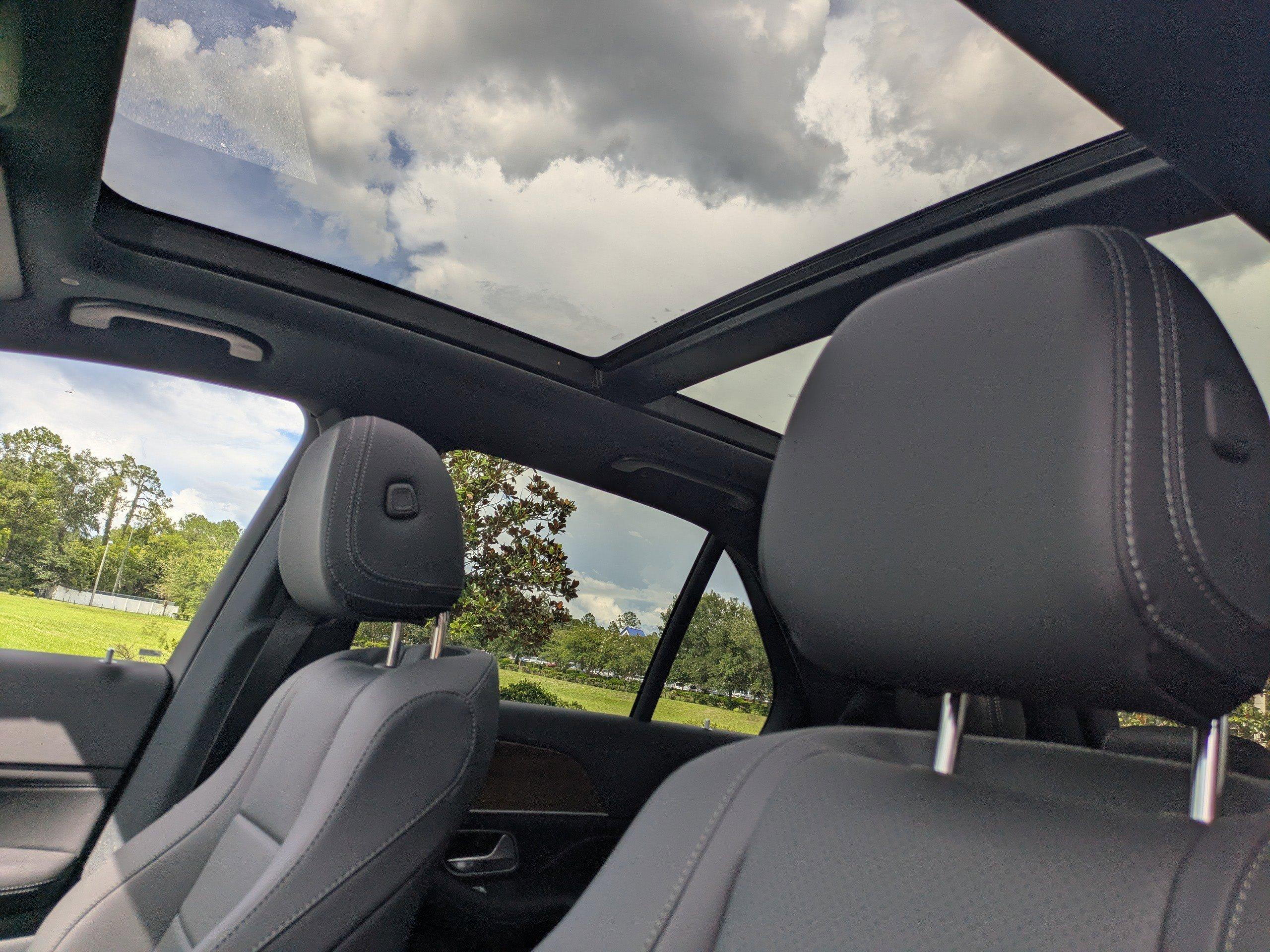 Mercedes-Benz Gle Suv 450 With Navigation & Awd - Thumbnail 5