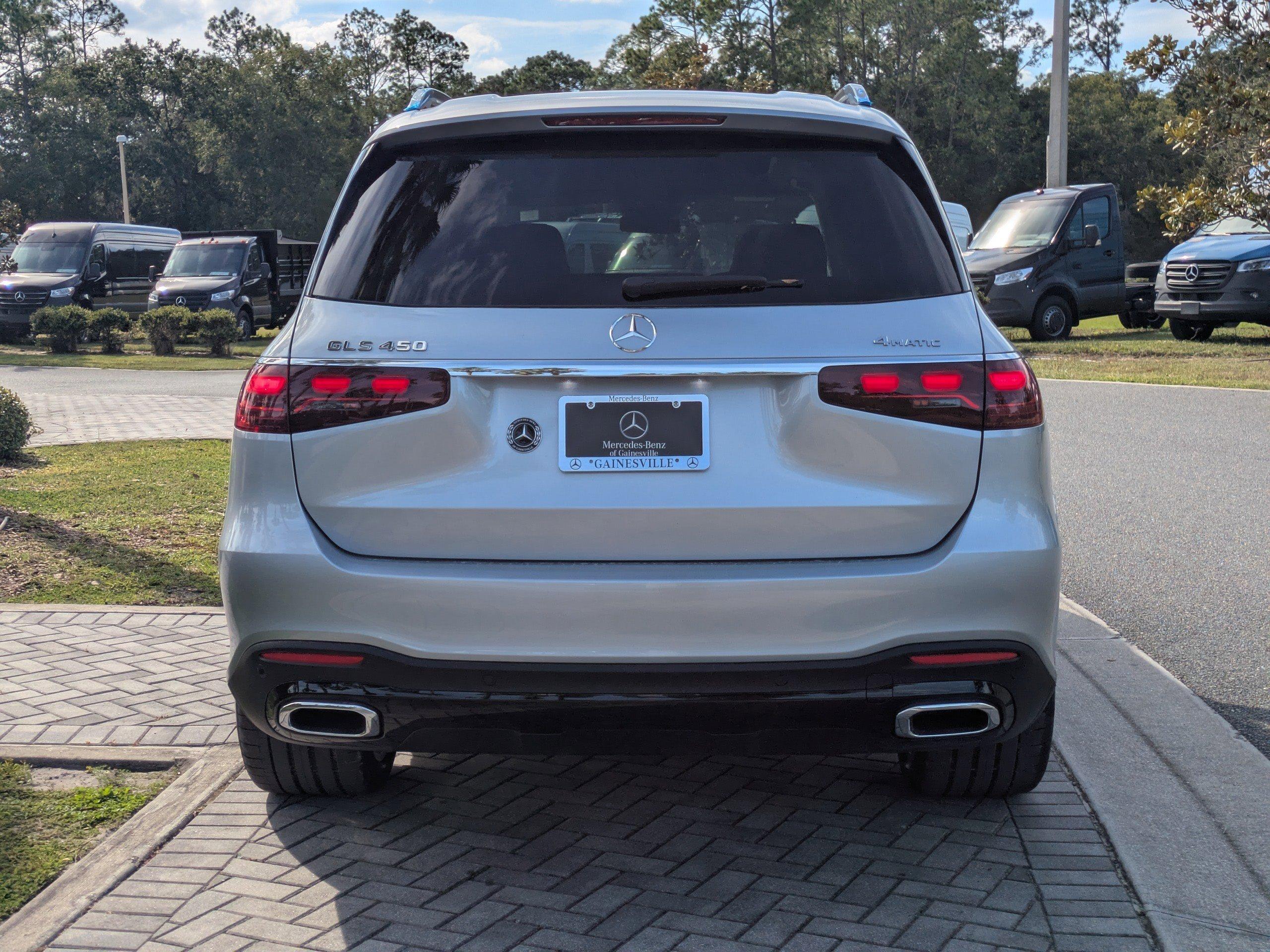 Mercedes-Benz Gls Suv 450 With Navigation & Awd - Thumbnail 8