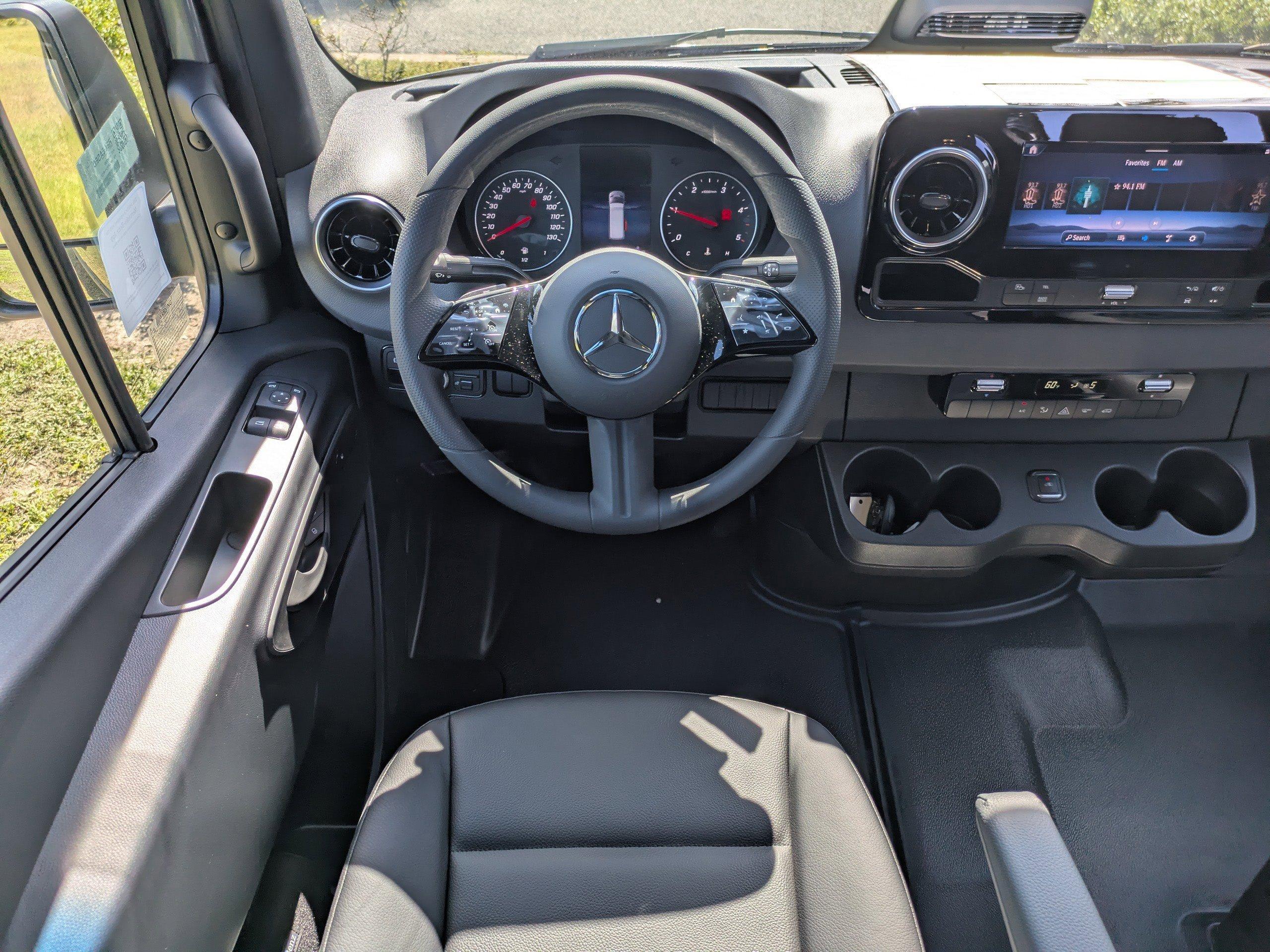 Mercedes-Benz Sprinter Cargo Van Van 170 Wb Awd - Thumbnail 17