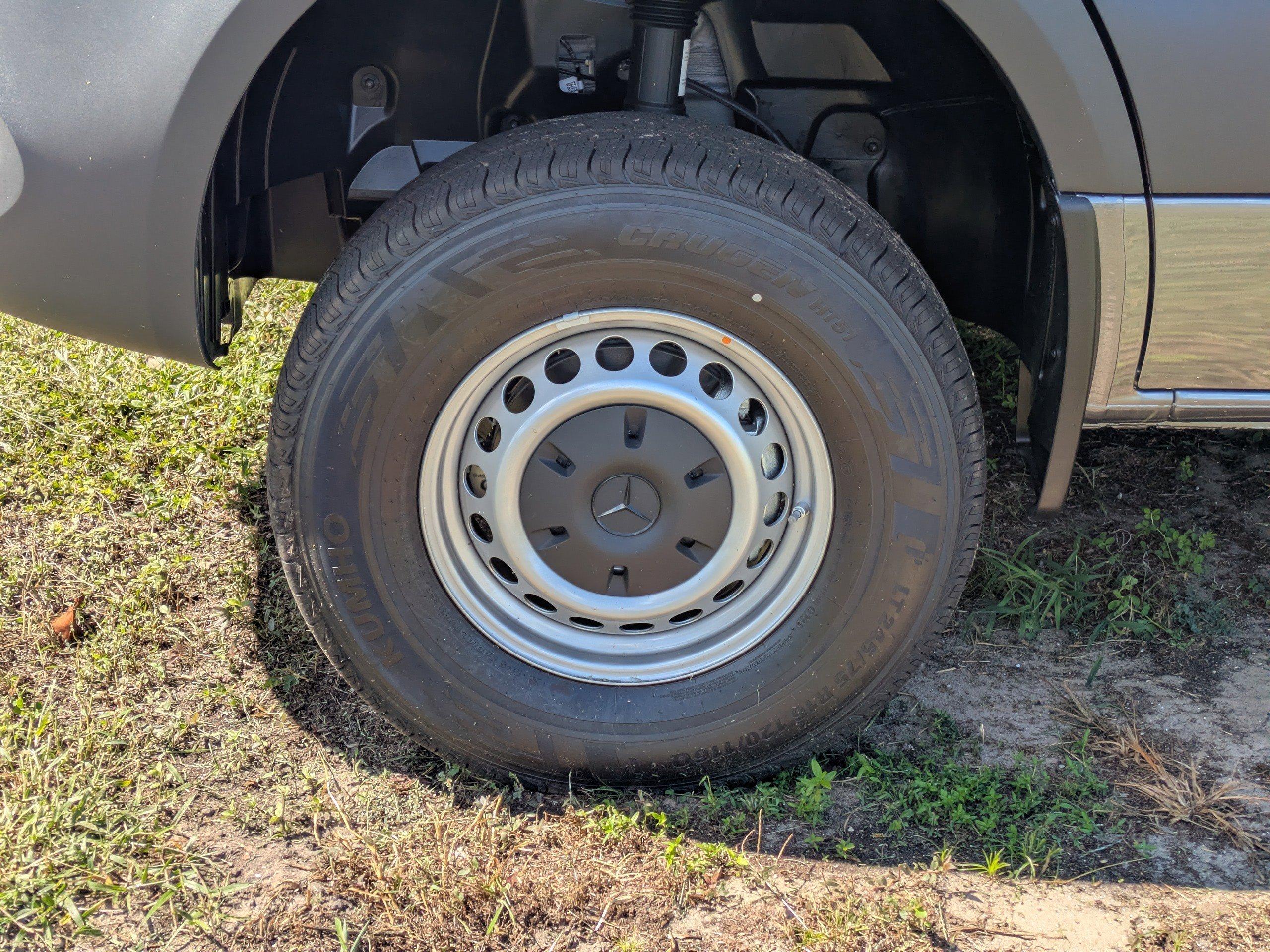 Mercedes-Benz Sprinter Cargo Van Van 170 Wb Awd - Thumbnail 4