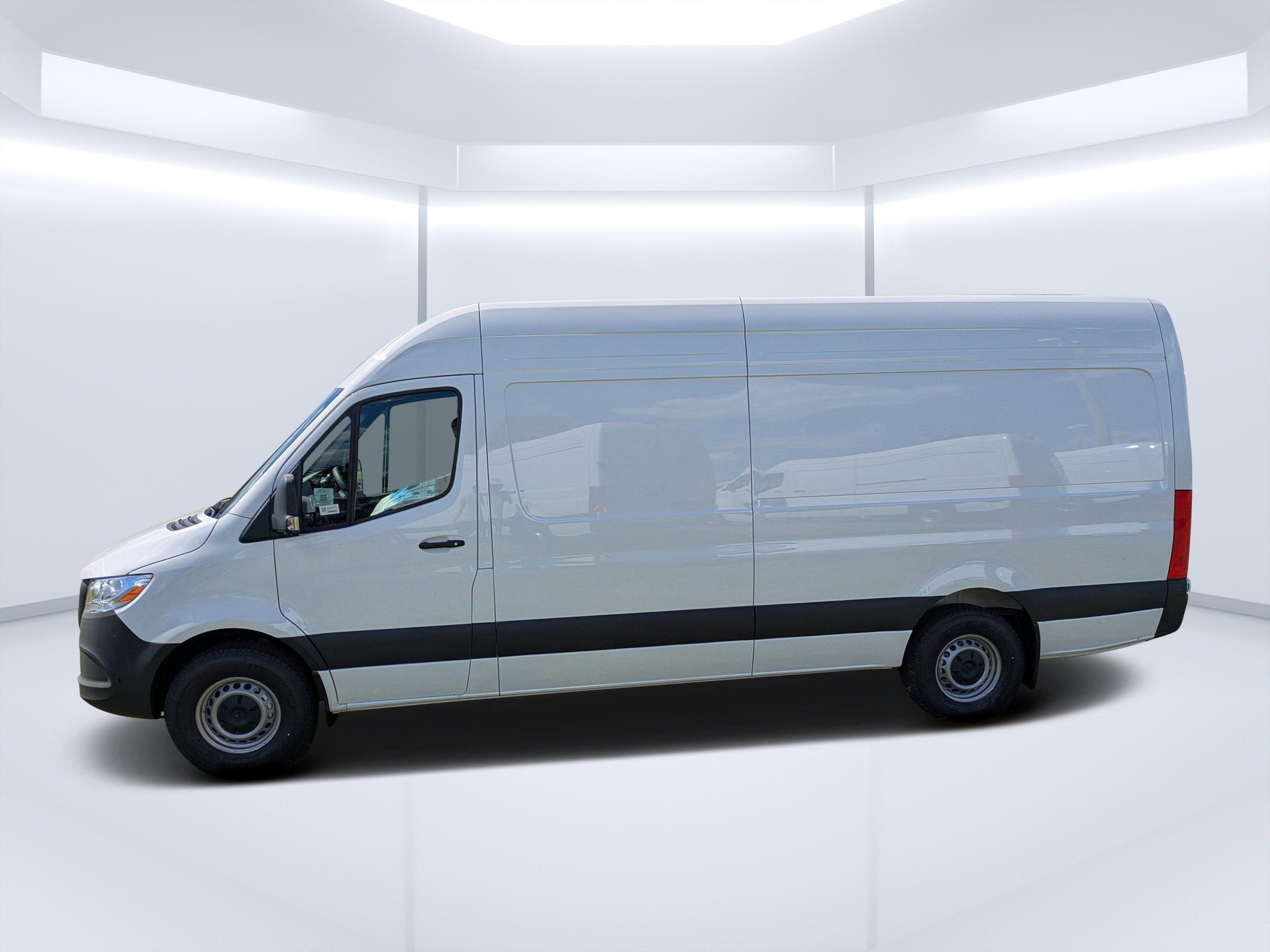 Mercedes-Benz Sprinter Cargo Van 170 Wb Rwd Van - Thumbnail 9