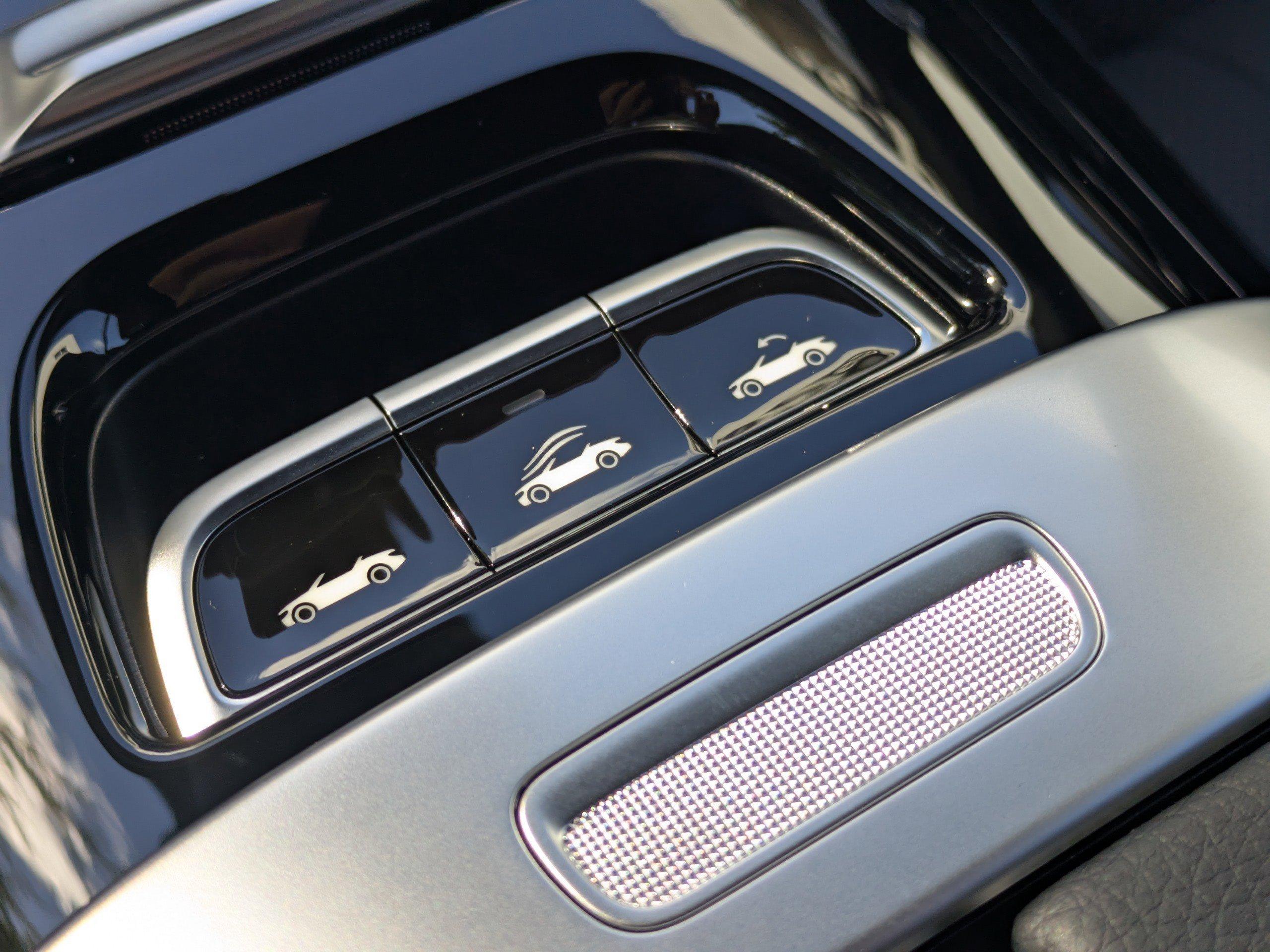 Mercedes-Benz Cle Convertible 300 With Navigation & Awd - Thumbnail 5