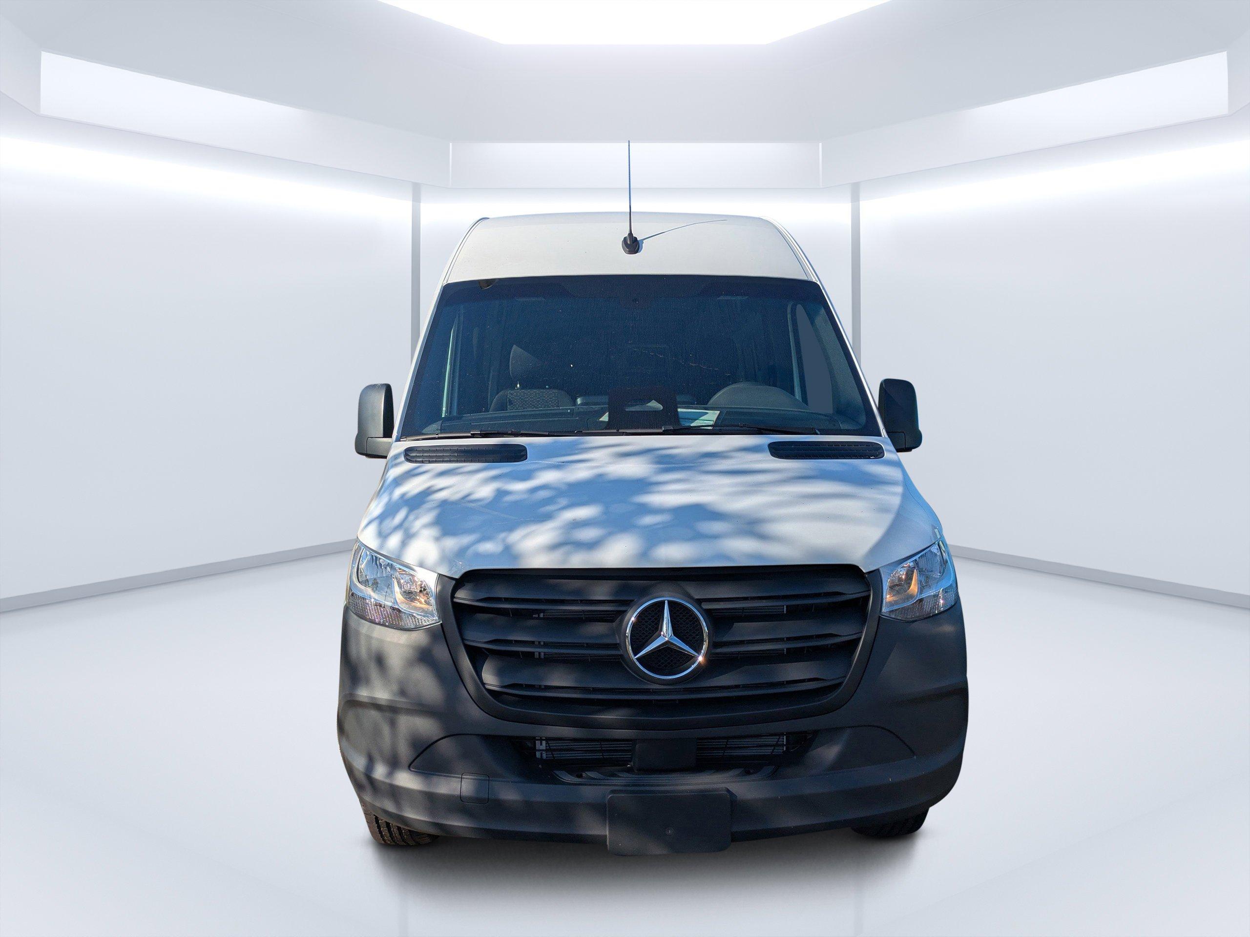Mercedes-Benz Sprinter Cargo Van 170 Wb Rwd Van - Thumbnail 9