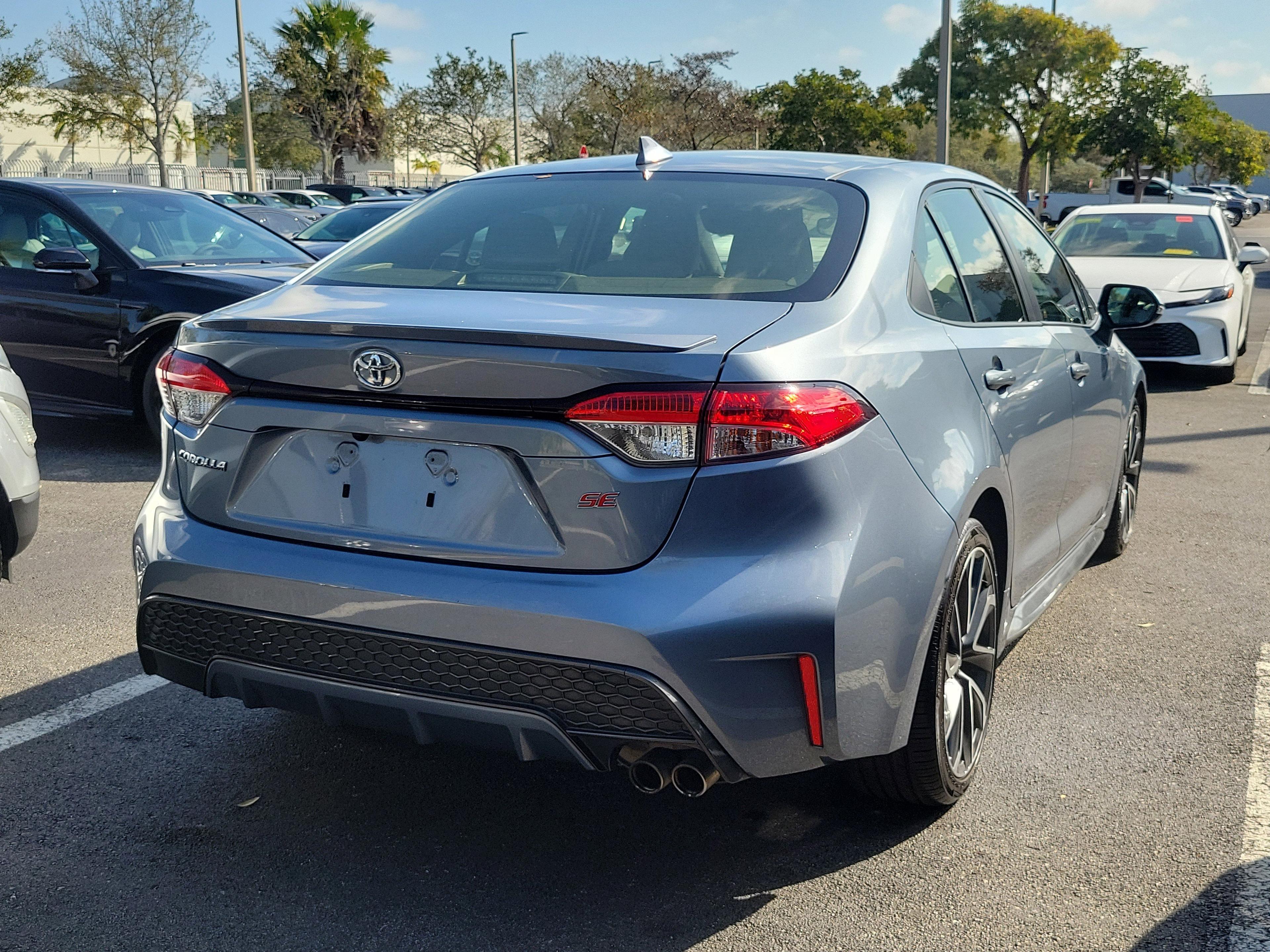 Toyota Corolla Se Fwd - Thumbnail 5