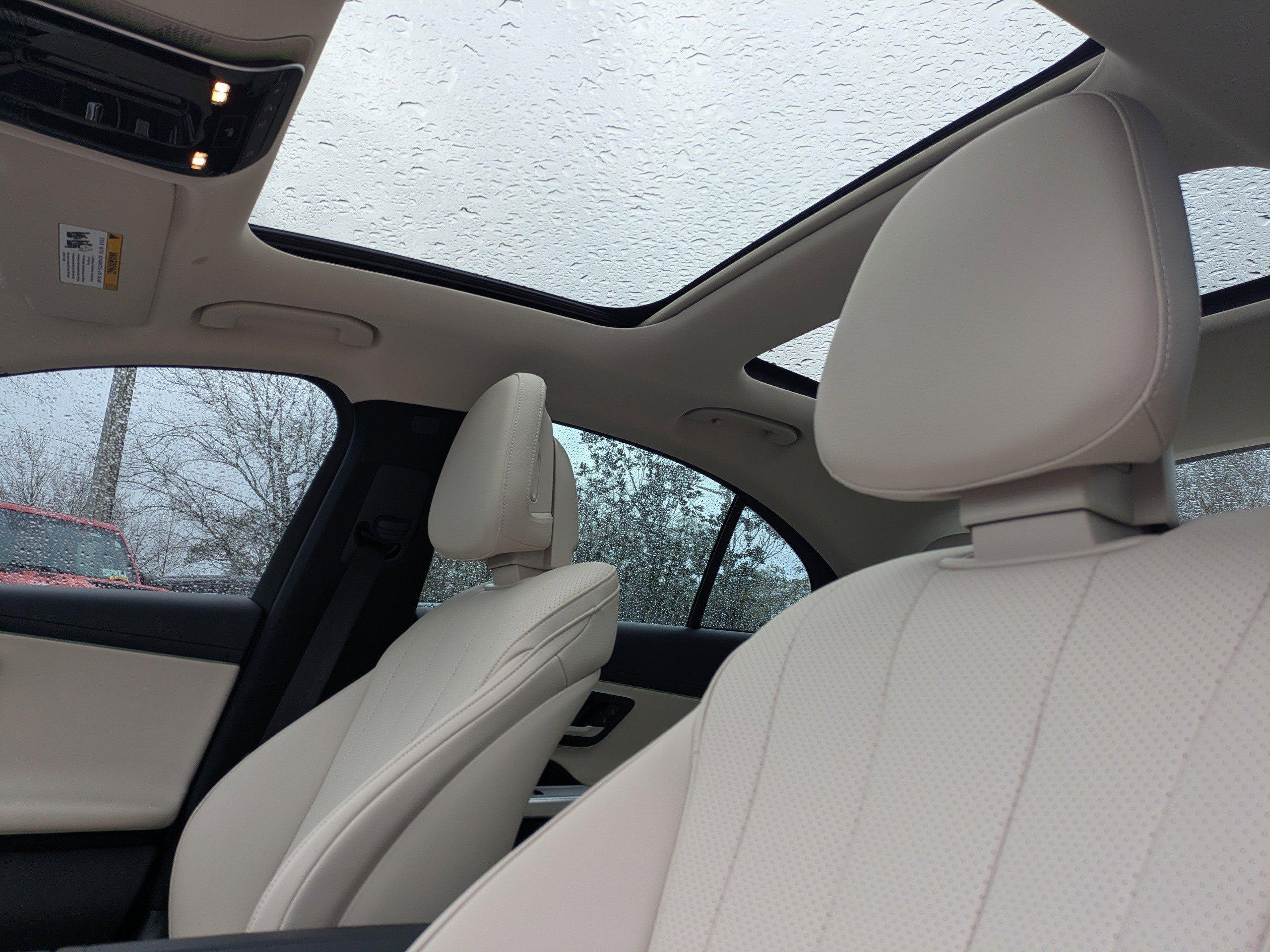 Mercedes-Benz 4Dr Car E 350 With Navigation & Awd - Thumbnail 5