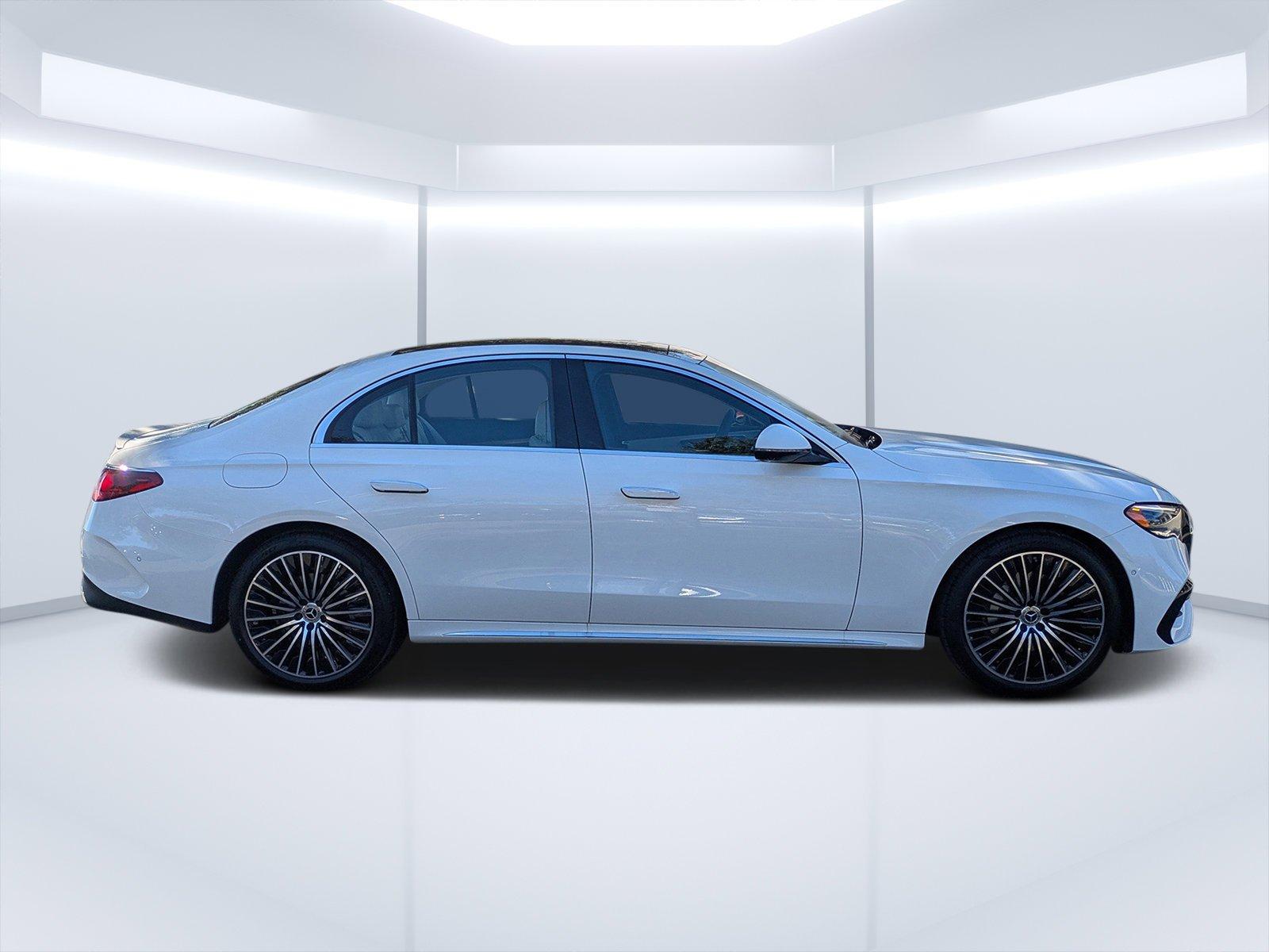 Mercedes-Benz Sedan E 350 With Navigation - Thumbnail 6