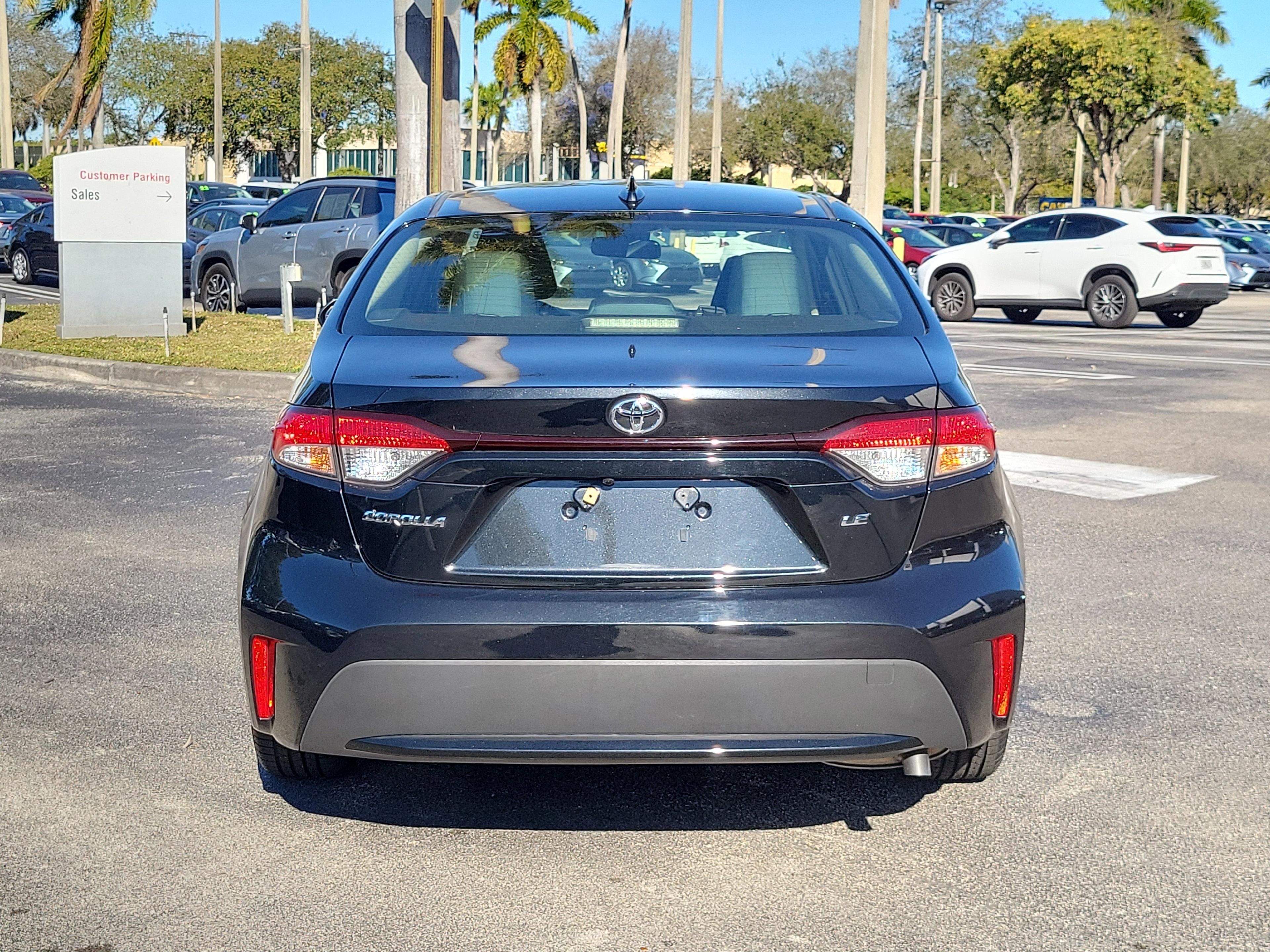 Toyota Corolla Le Fwd - Thumbnail 6