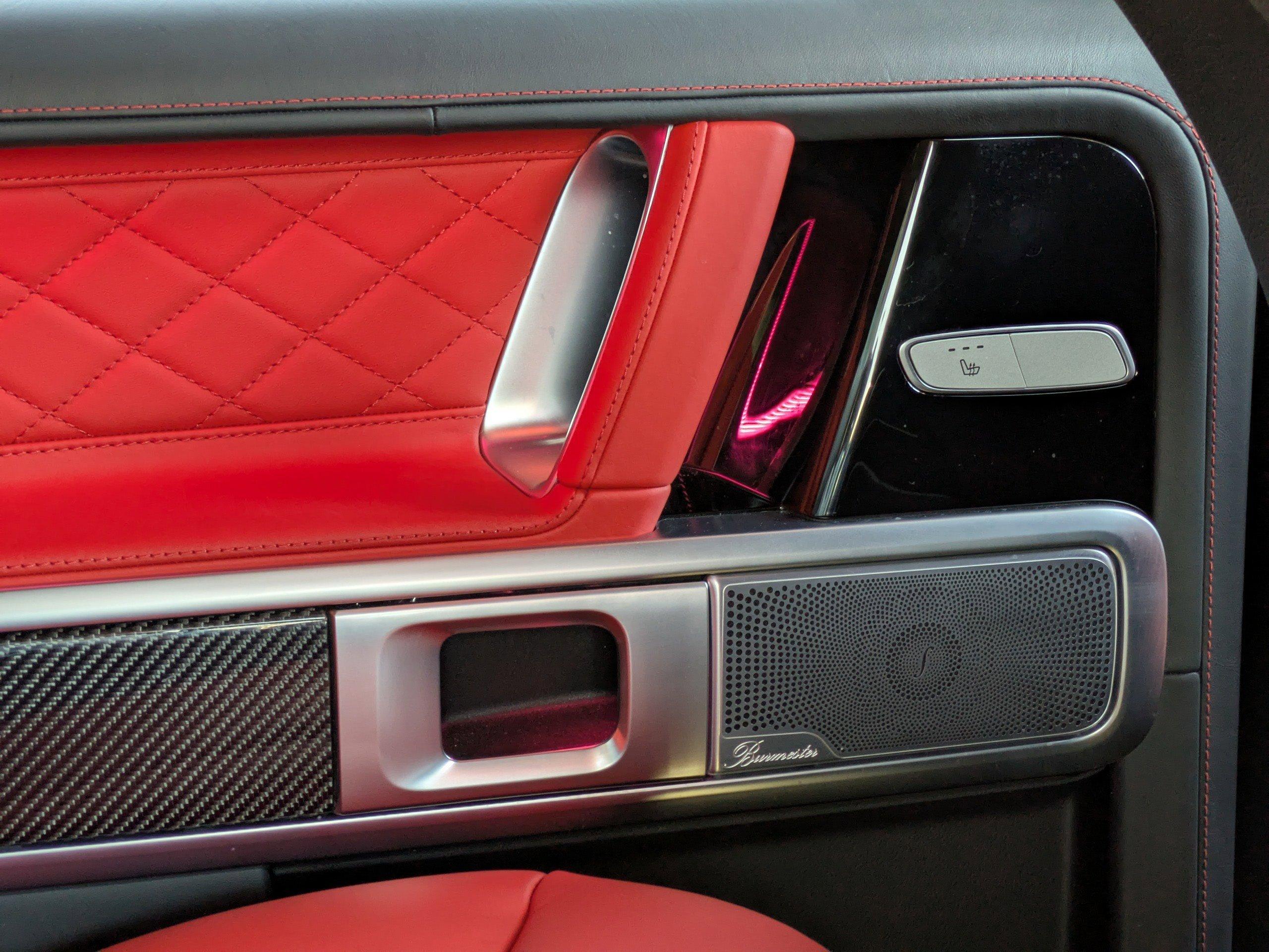 Mercedes-Benz Sport Utility Amg® G 63 With Navigation & Awd - Thumbnail 17