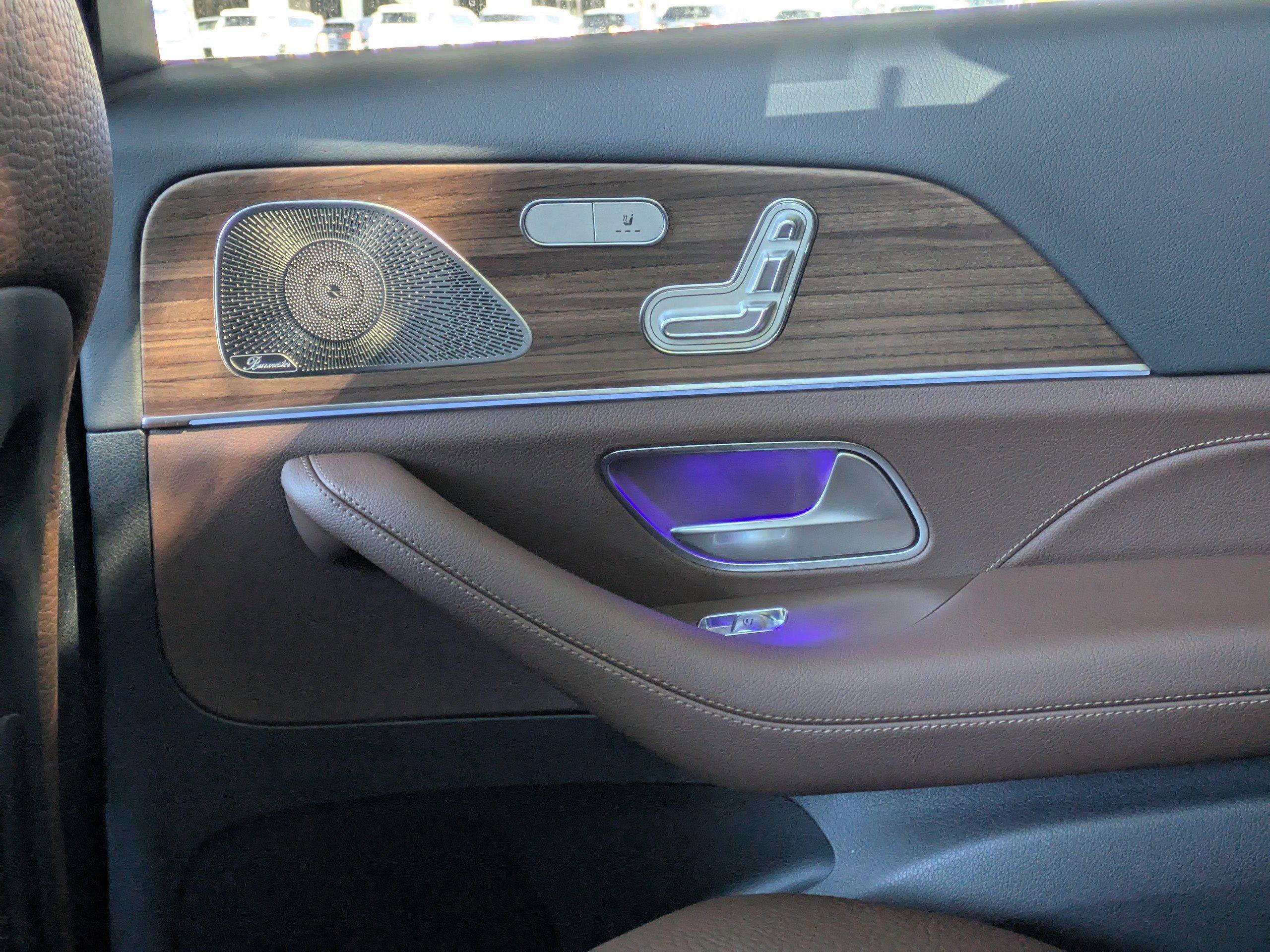 Mercedes-Benz Gls Suv 450 With Navigation & Awd - Thumbnail 18