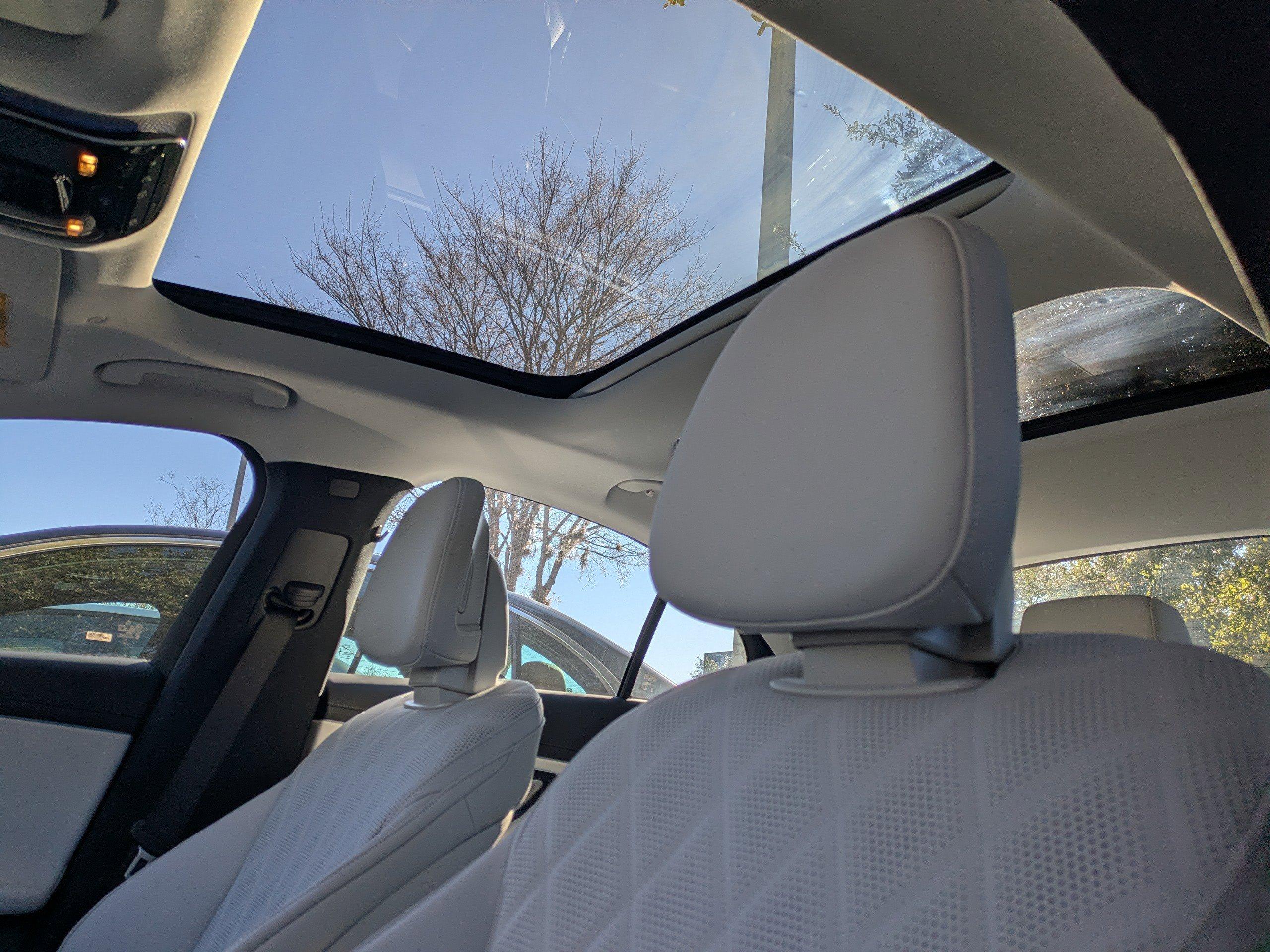 Mercedes-Benz Sedan E 450 With Navigation & Awd - Thumbnail 5