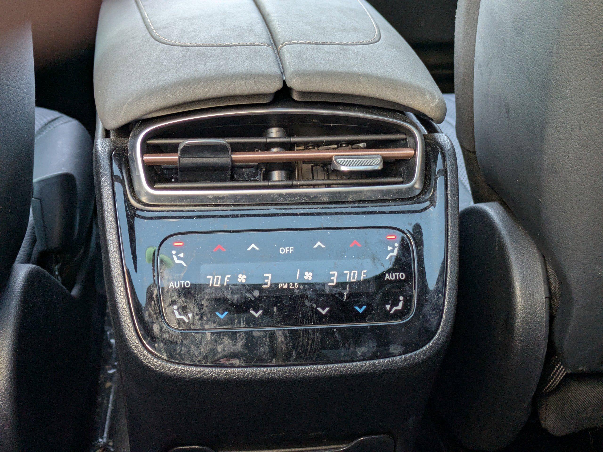 Mercedes-Benz Eqs Sport Utility 580 With Navigation & Awd - Thumbnail 16