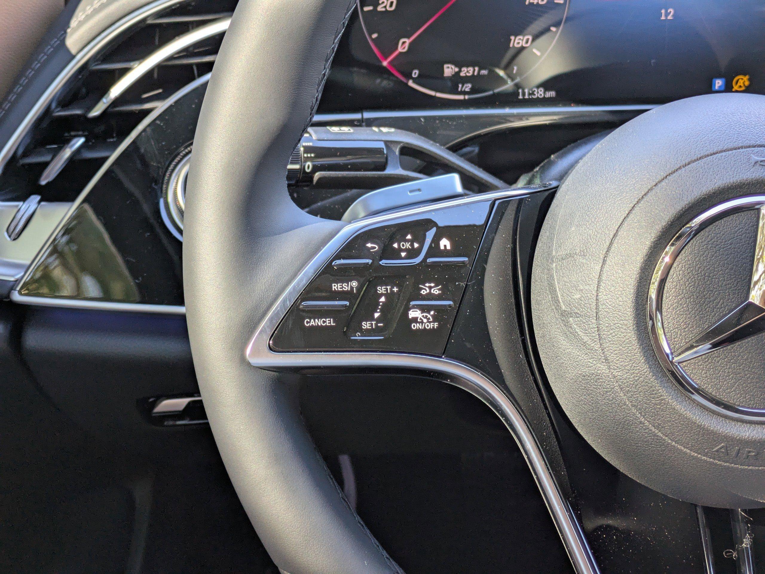 Mercedes-Benz Sedan E 350 With Navigation - Thumbnail 18