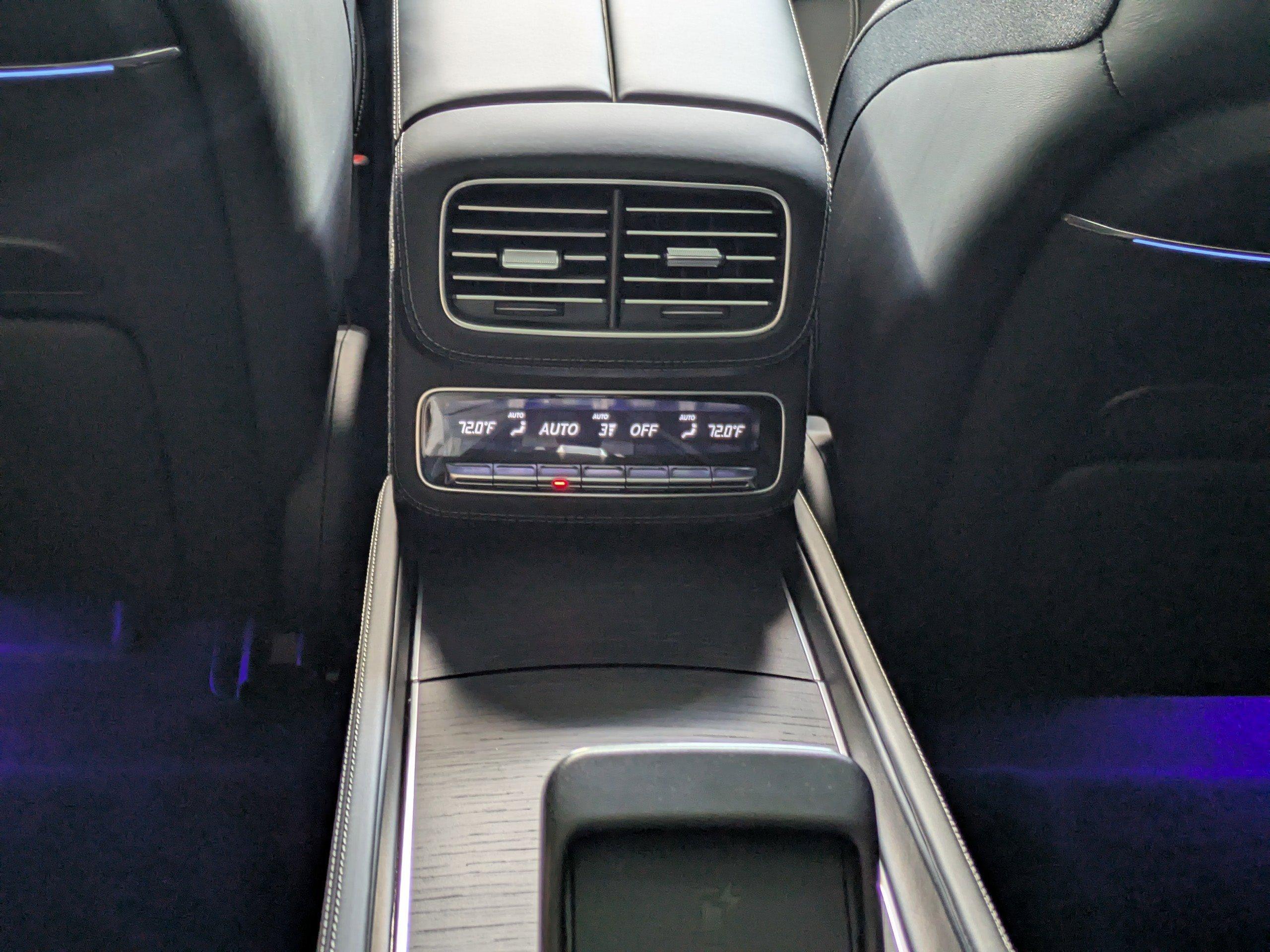 Mercedes-Benz Gls Suv Maybach 600 With Navigation & Awd - Thumbnail 18