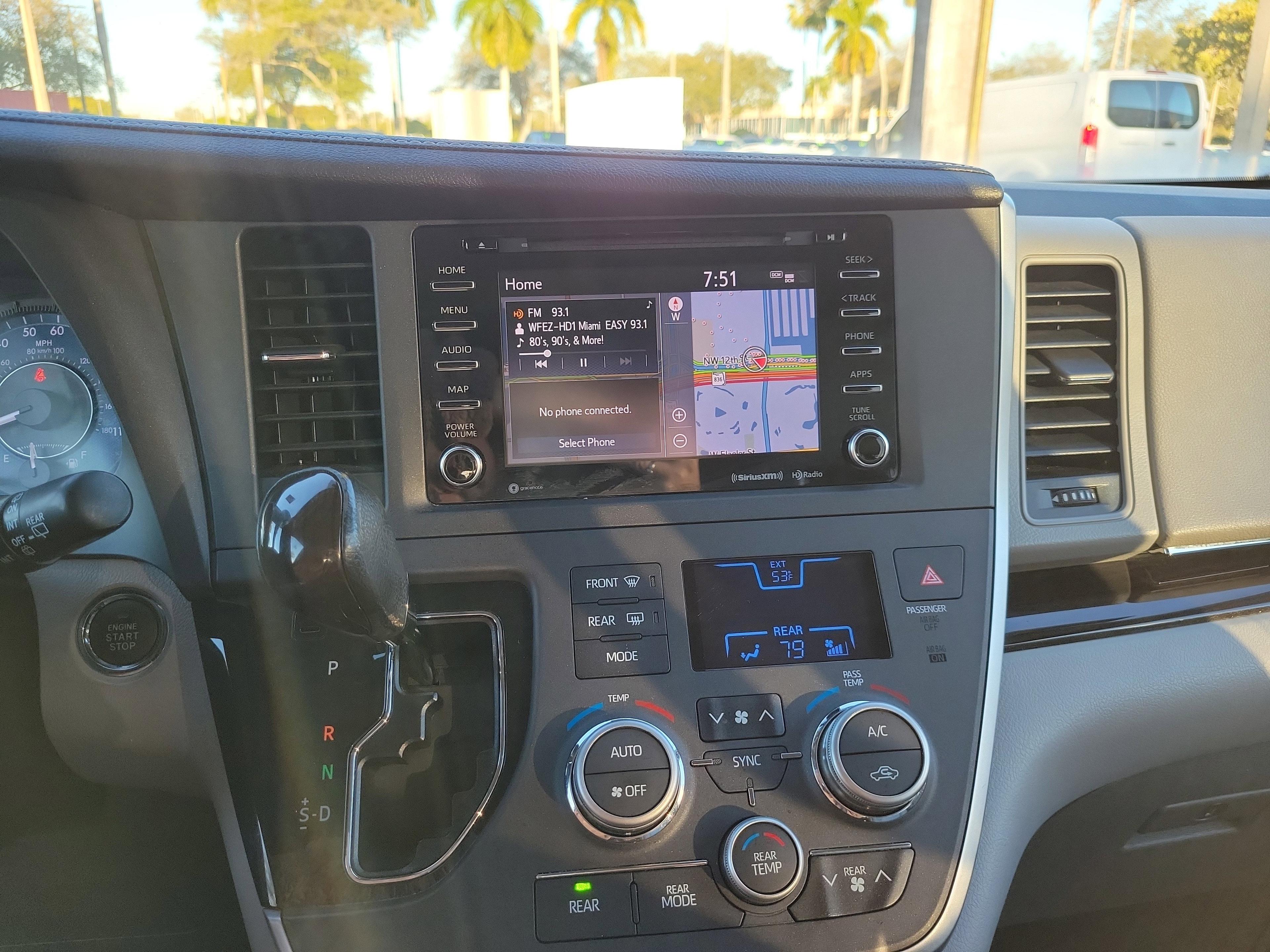 Toyota Sienna Xle Fwd - Thumbnail 20