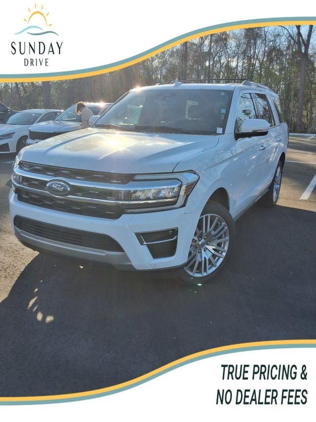 Ford Expedition Limited 4x4 - View 1