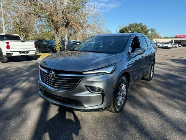 Buick Enclave FWD 4dr Essence - View 1