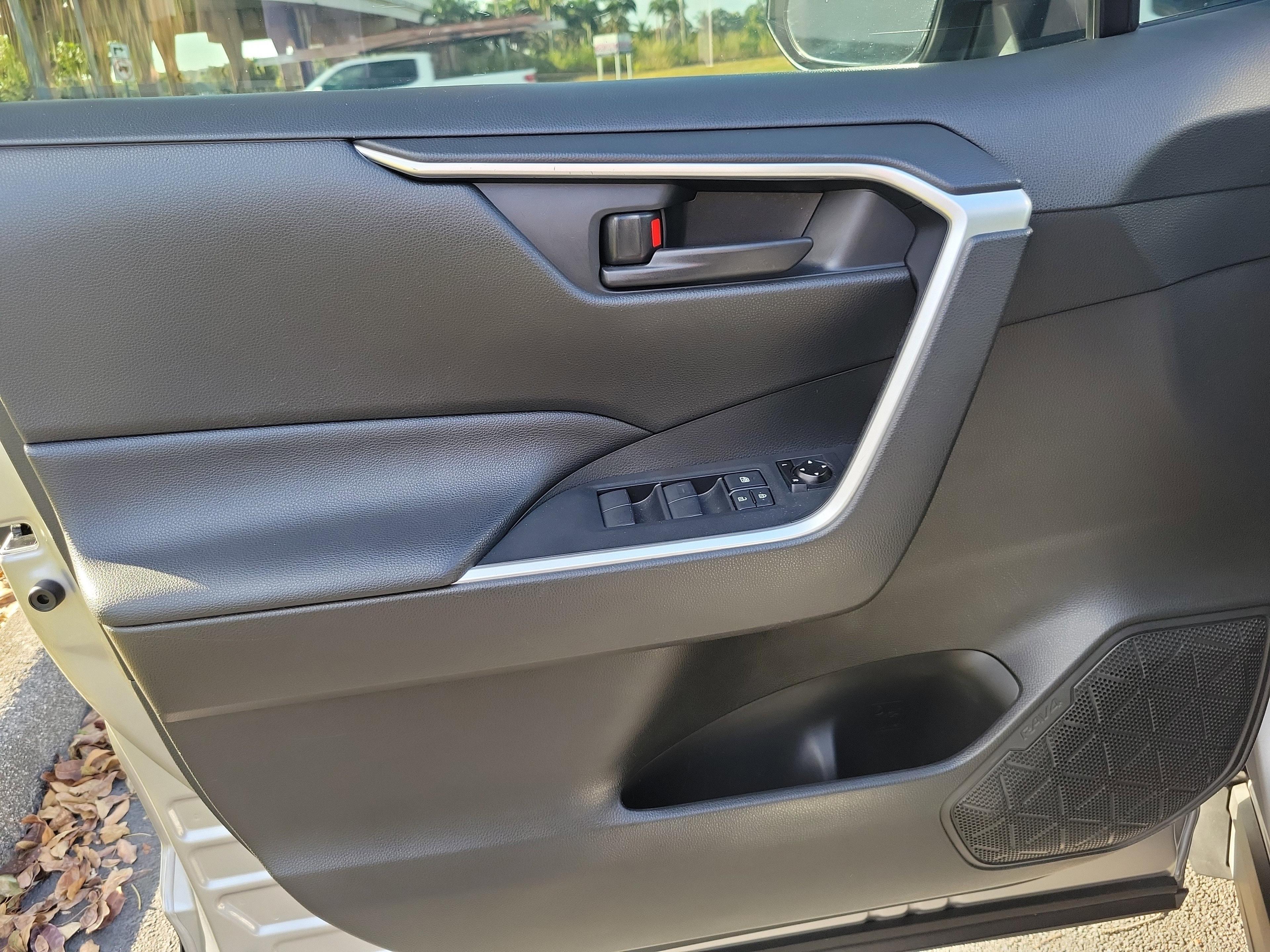 Toyota Rav4 Le Fwd - Thumbnail 13