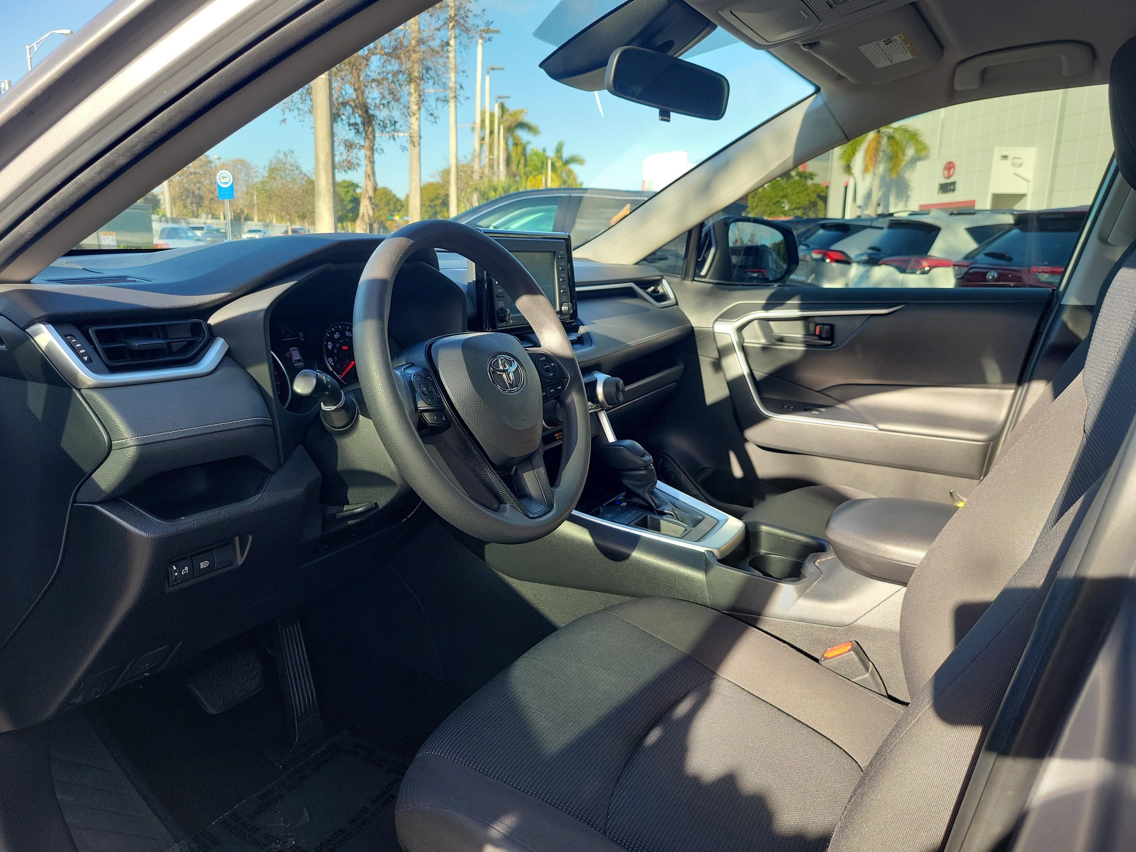 Toyota Rav4 Le Fwd - Thumbnail 12