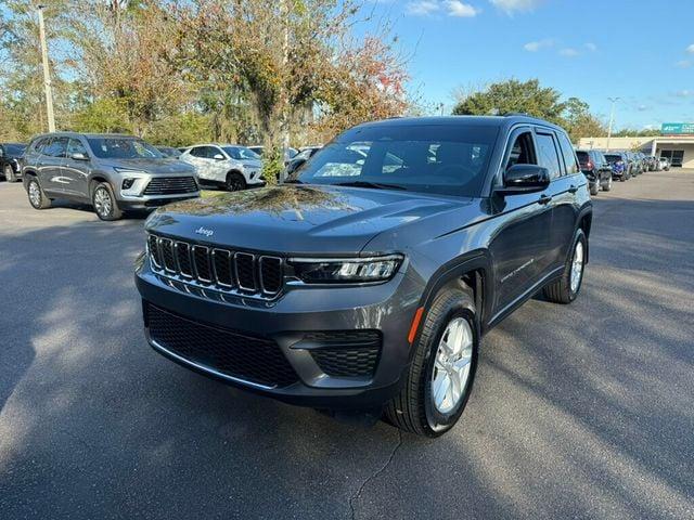 Jeep Grand Cherokee Laredo 4x4 - View 1